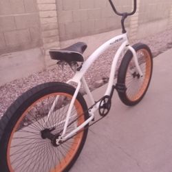 NICE BIKE COLBY THE DUKE FAT TIRES SIZE TIRES 26 X 3.0 Beach CRUISER BIKE 