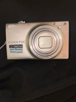 Nikon Coolpix S6100