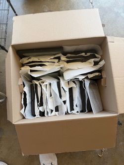 Floating picture frames - black