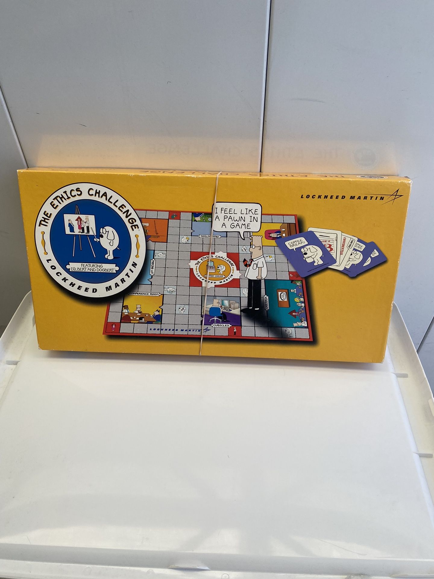 Lockheed Martin The Ethics Challenge Dilbert & Dogbert Board Game All New 1998