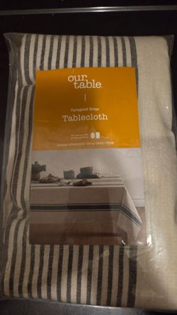 Fabric Tablecloth Rectangle (almost new)
