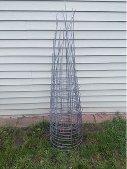 8 Metal Plant Supports (All For $10)