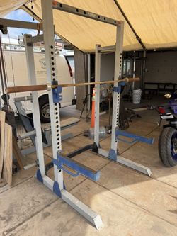 Squat Rack With Olympic Barbell