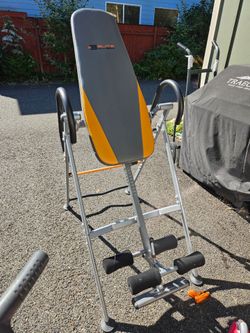 Inversion table