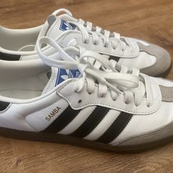 Adidas Samba Sneakers.   Size 8 Men/ 9.5 Women 