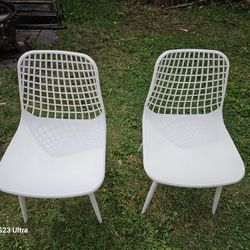 2 POLY & BARK Marais Dining Chair in White 