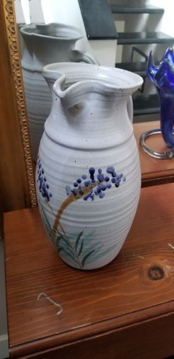 Hand sign Stone colonial country water pitcher