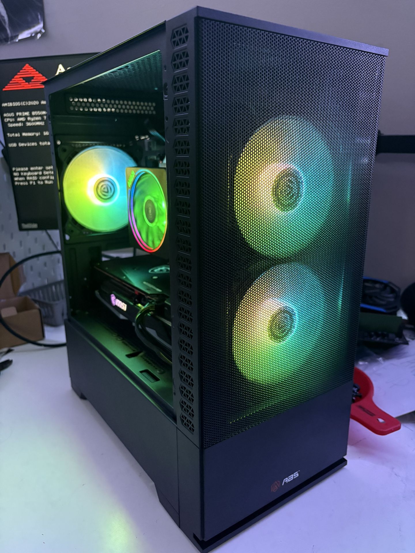 R7 3700x RX 6600 XT GAMING PC