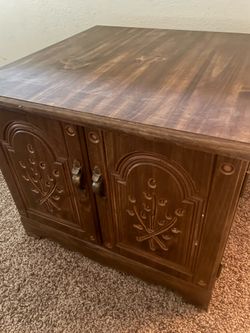 Solid wood end table