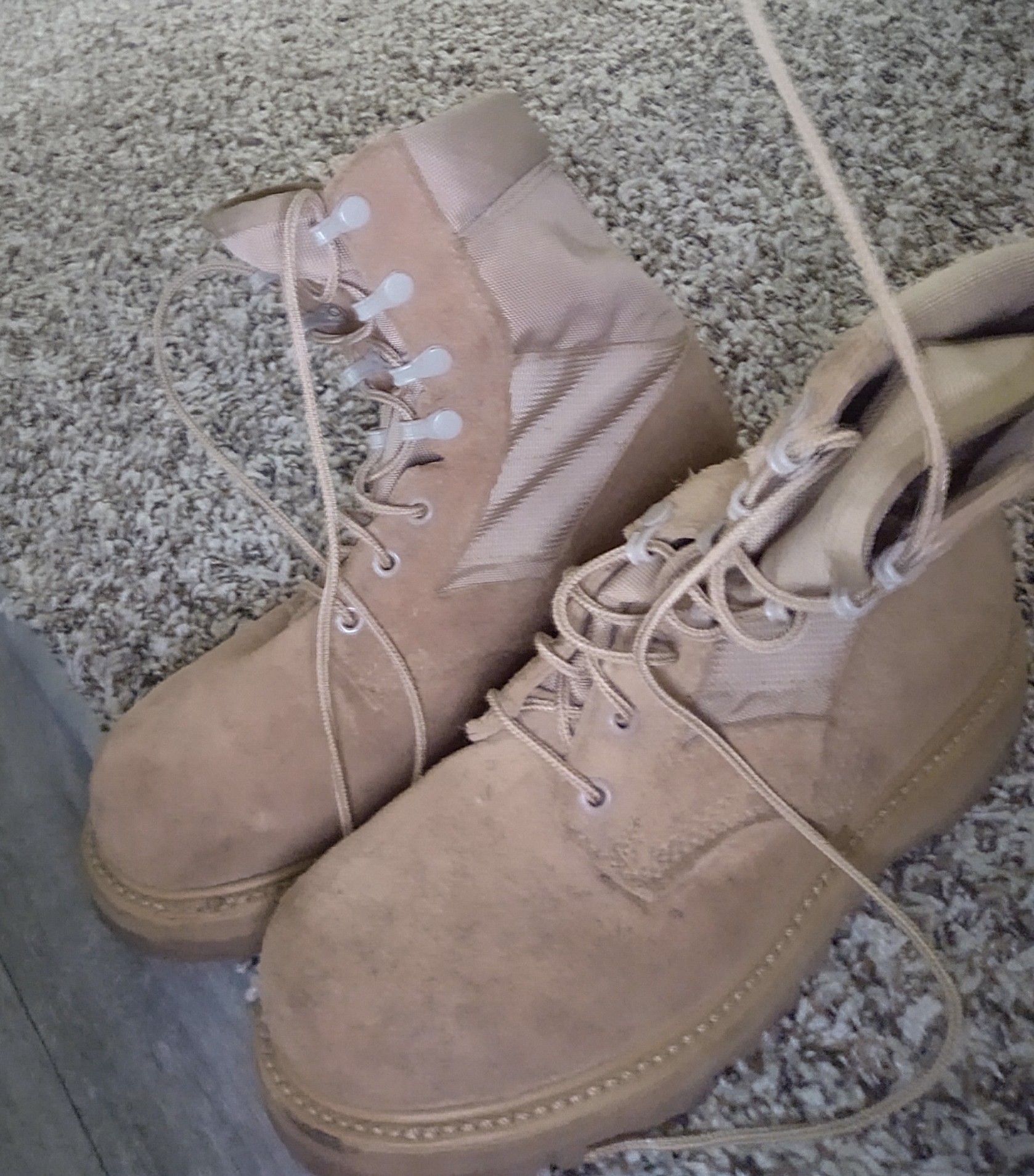Military steel toed boots