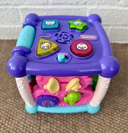 VTech Purple Busy Learners Activity Cube