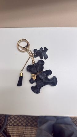 Black bear keychain