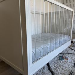 Pottery Barn Sloan Acrylic Crib With Conversion 