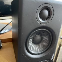 Audioengine A2+ BT desktop speakers- Black