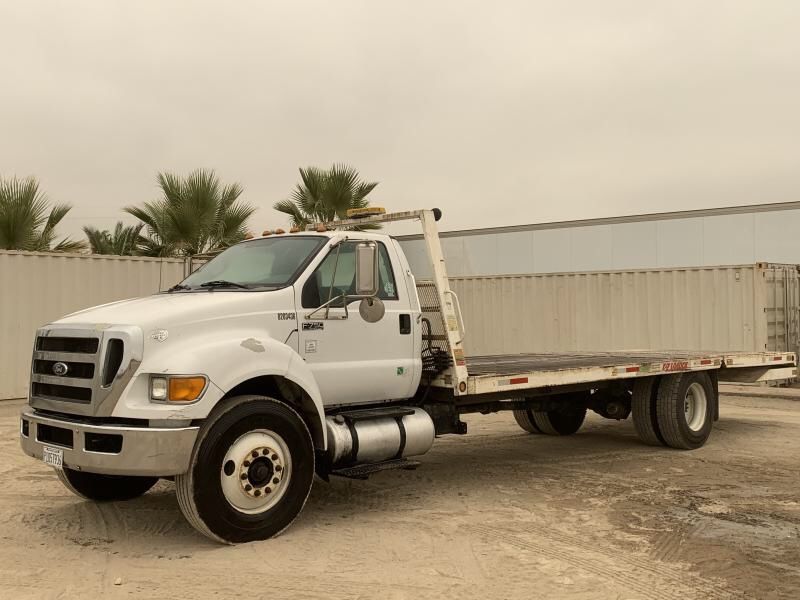 2012 FORD F750 EQUIPMENT CARRIER TRUCK