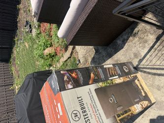 Master built Pro Series Dual Fuel Smoker