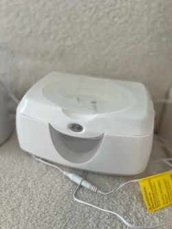 Bottle warmer and wipe warmer