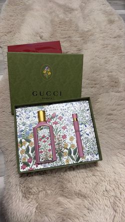 Gucci Flora Gorgeous Gardenia Gift Set perfume