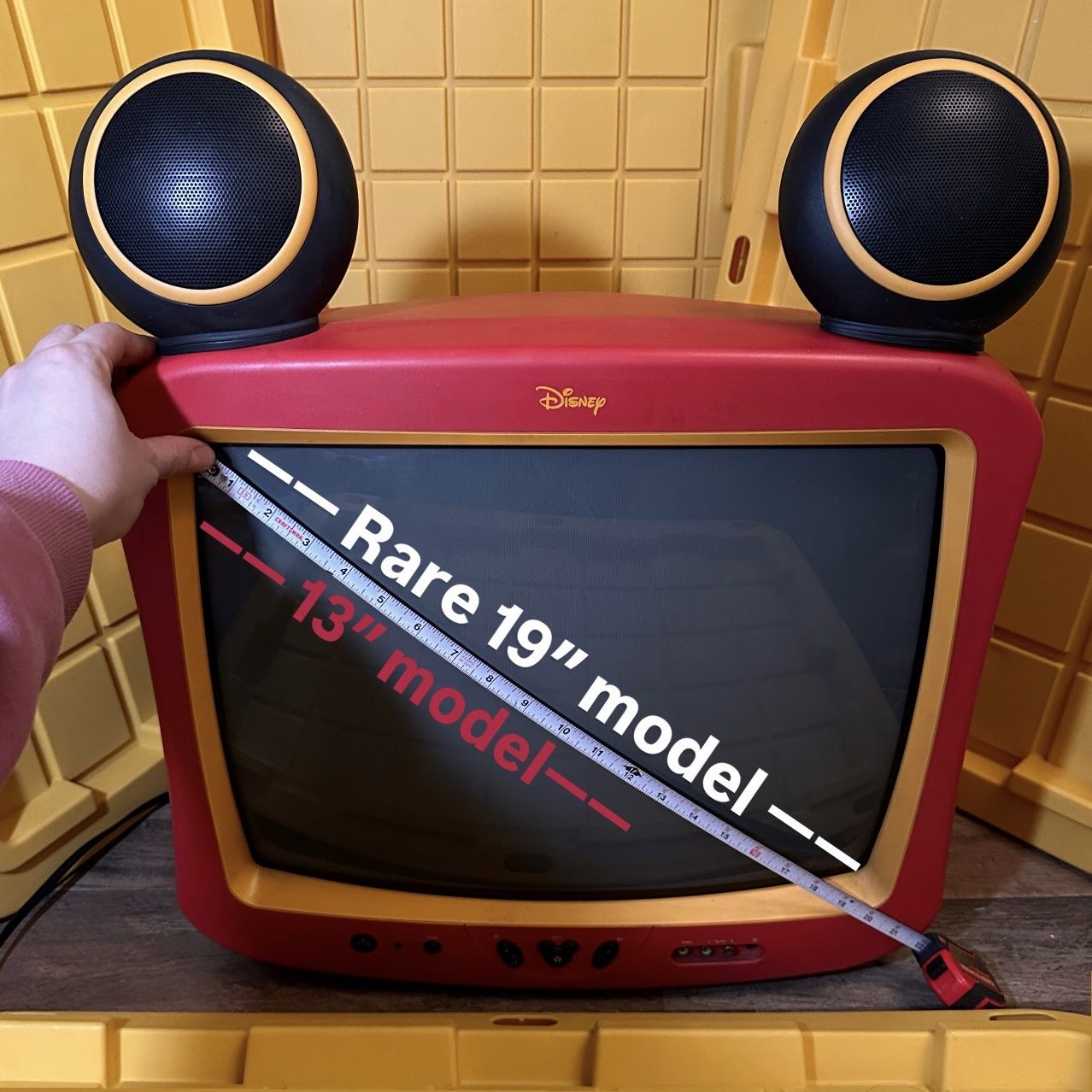 Disney Mickey Mouse CRT TV Rare 19” for Sale in Las Vegas, NV