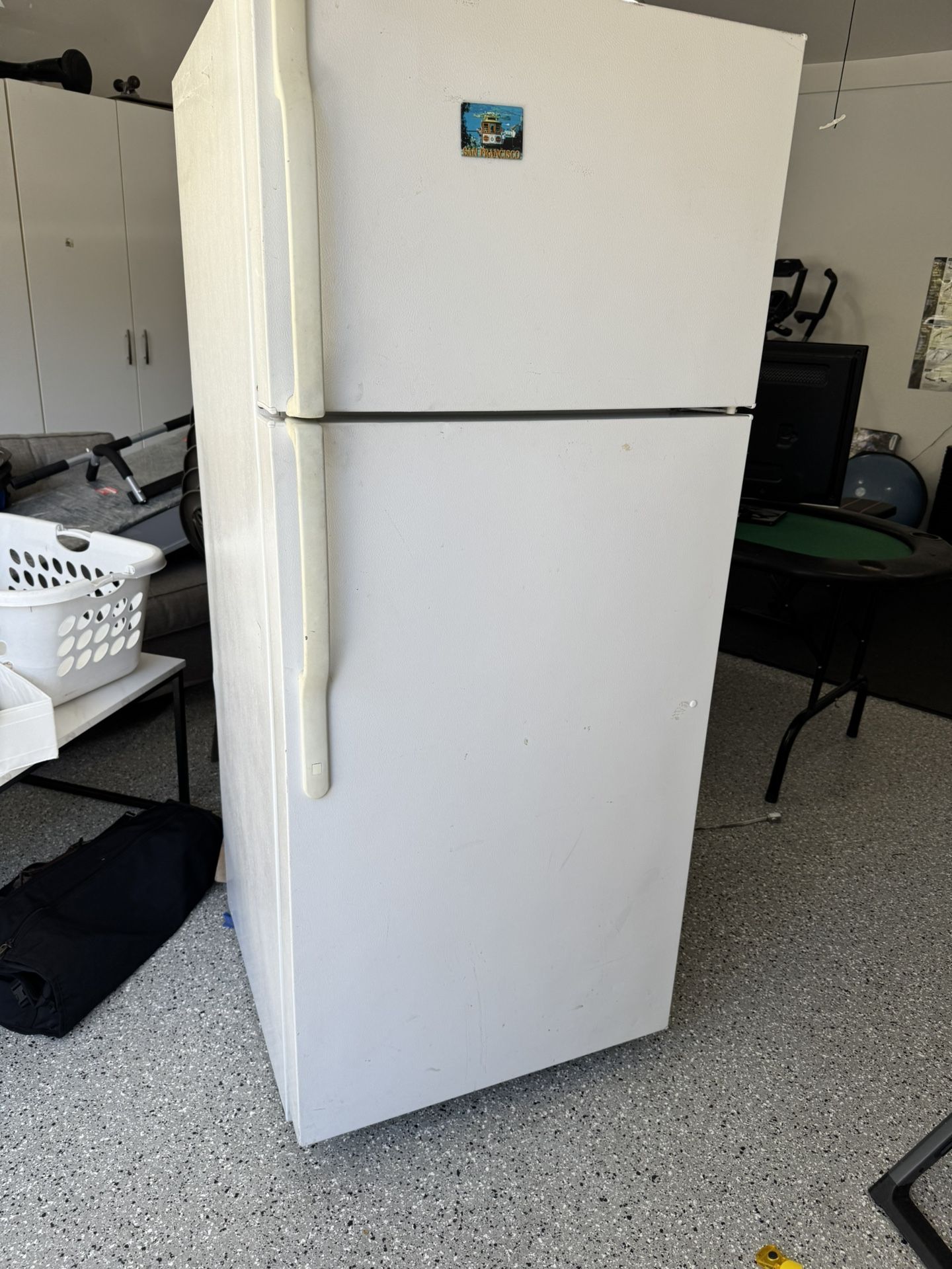 GE Refrigerator