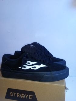 Straye Puff Skateboard 🛹 Size9.5 New W/Box