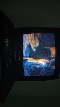 Sylvania CRT VCR player TV 13' latest VCR model 2005