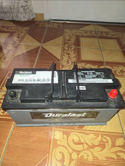 Duralast platinum car battery