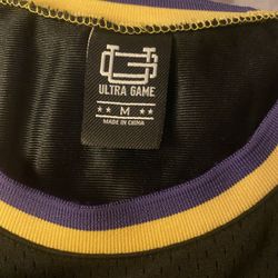 Lakers jersey size M 