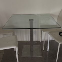 glass dining room table