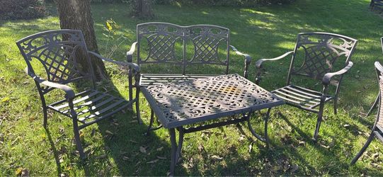 Outdoor patio conversation set and dining set