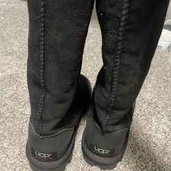 Womens UGG’s Size 5