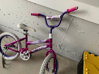 New kids cycle . Requires assembling