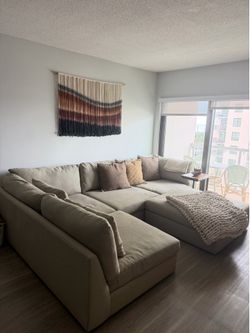 Sectional BIG sofa - excellent condition