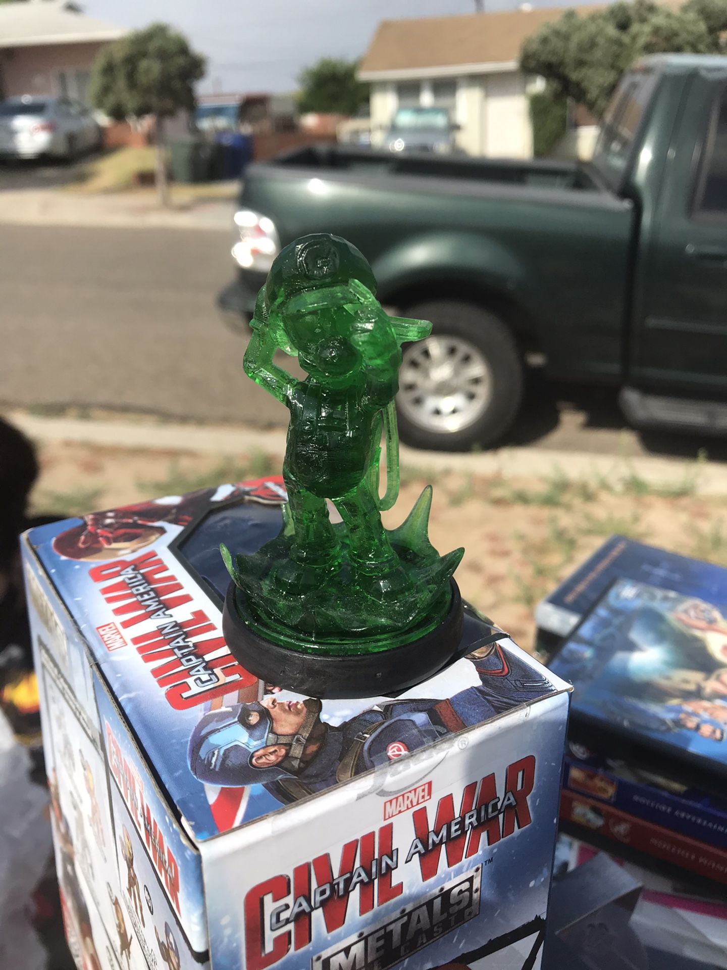 Custom “Gooigi” Amiibo