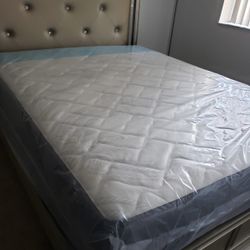 NEW QUEEN MATTRESS WITH BOX SPRING ♨️ Bed frame is not available