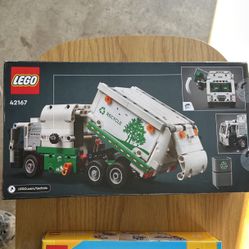 LEGO 42167 Technic Mack LR Electric Müllwagen, Seitenlader, Mülltonnen