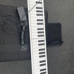 Foldable Piano With With Pedal
