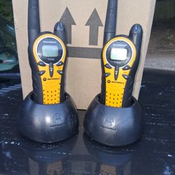 Motorola T7400 Talkabout 2 Way Radio 22 Channel 12 Mile Frs/gmrs