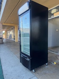 Commercial freezer LED