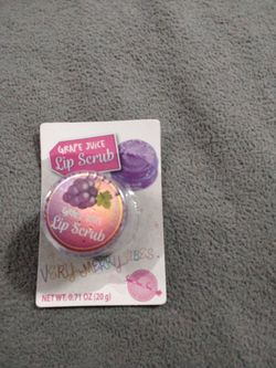 Grape juice lip scrub