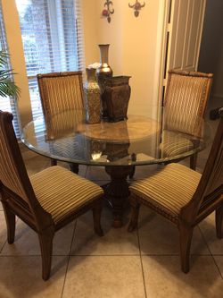 Beautiful Kitchen Table Set For 4