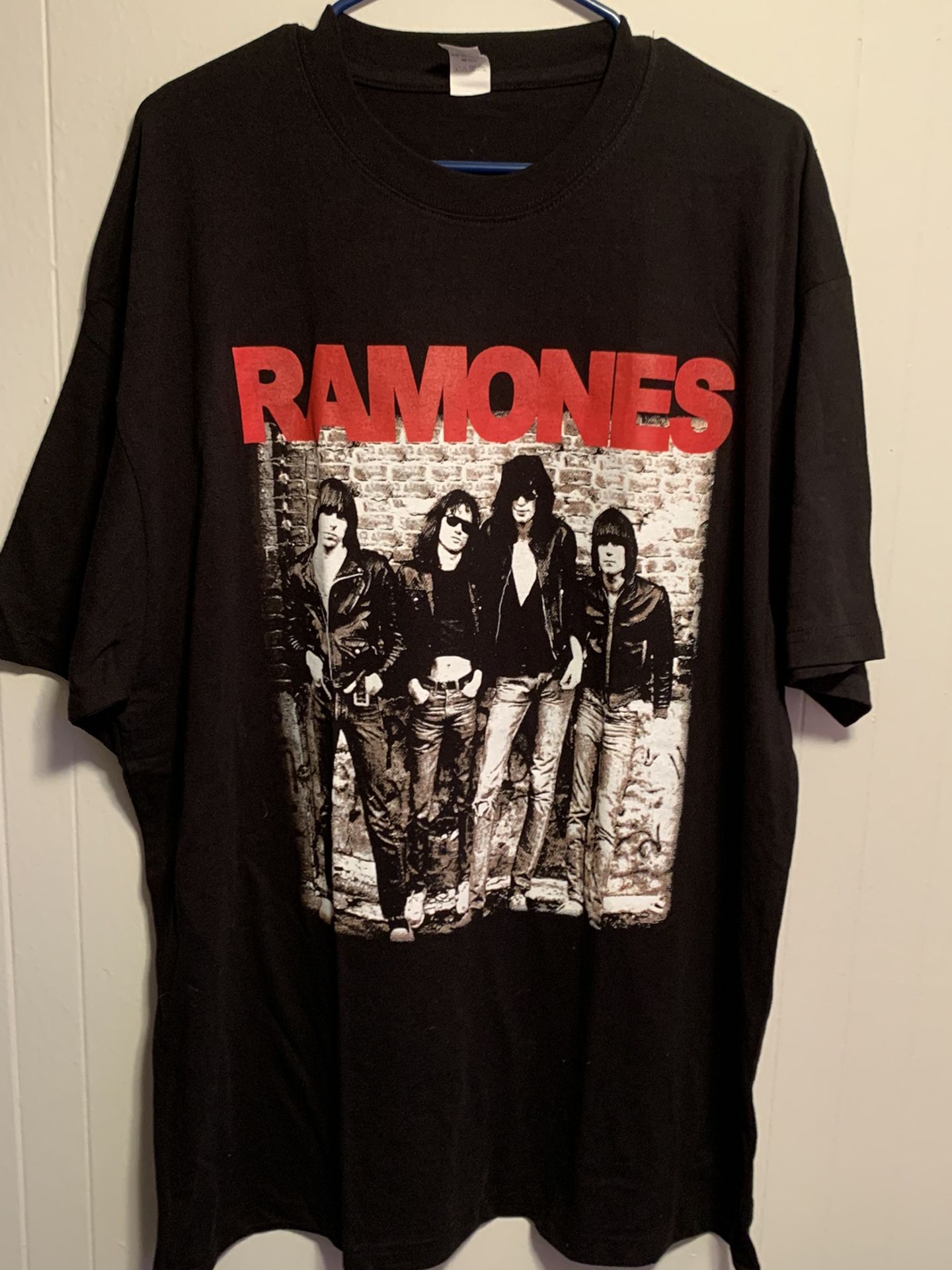 RAMONES PUNK ROCK BAND TEE HUGE PRINT XXL
