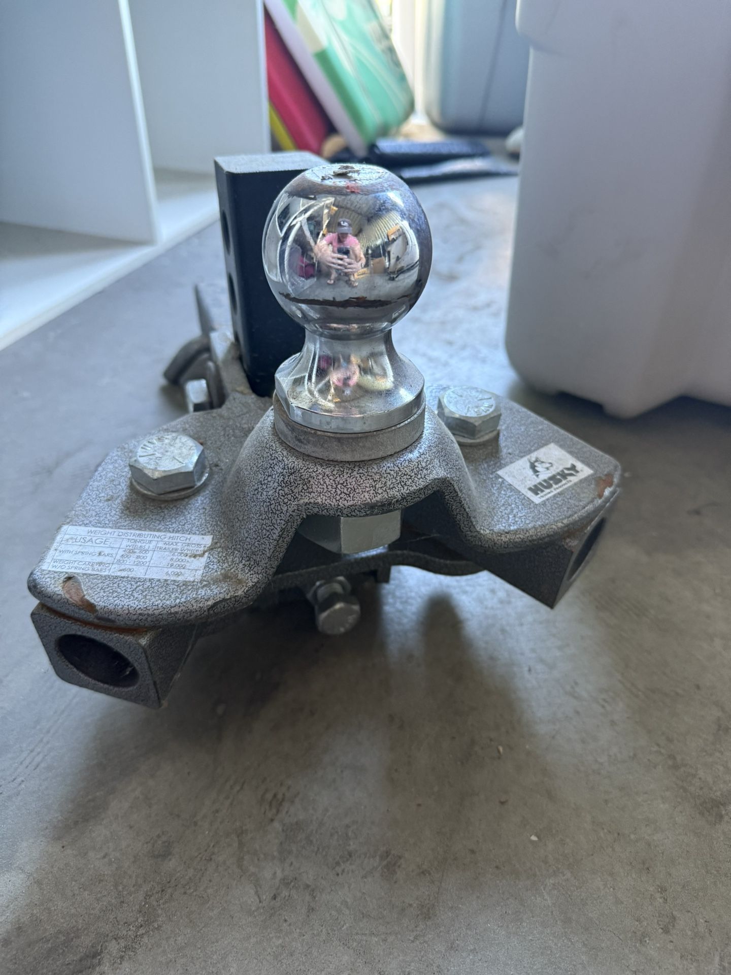 Husky Weight Distribution Hitch – Heavy Duty – 2” Ball – Great Shape