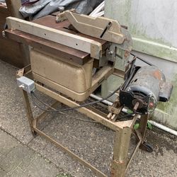 Vintage Craftsman 8 inch Table saw with Fence,  Guide, Stand 103.22161 Series ck pictures 