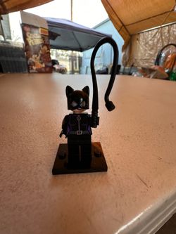 LEGO Catwoman minifig