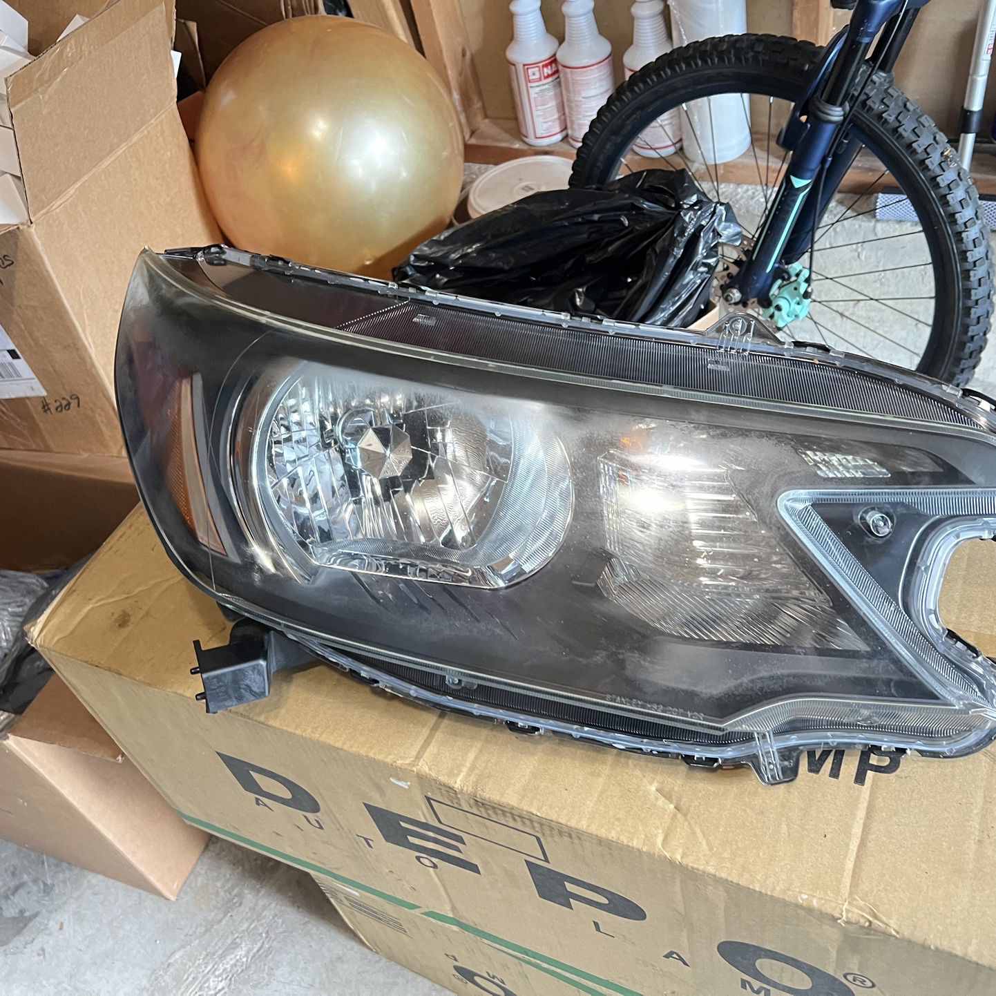 2014 Honda CR-V - Headlight