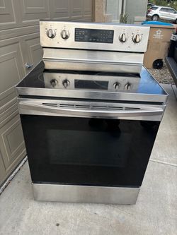Electric Range and over oven microwave