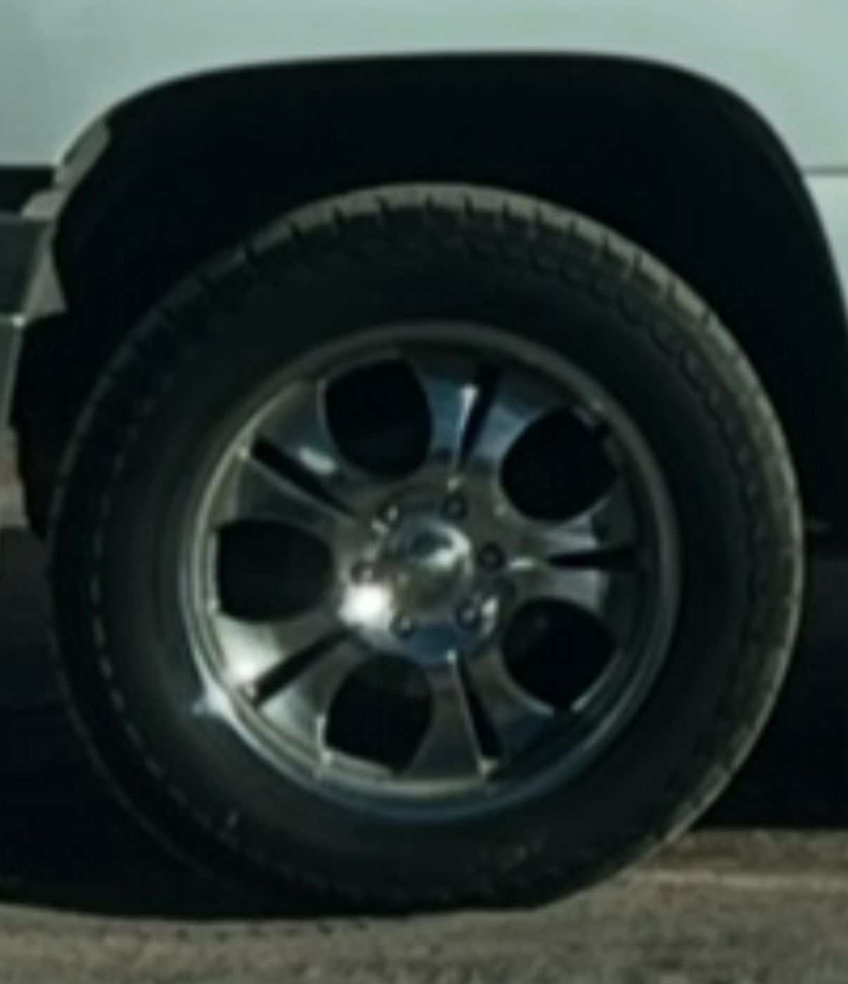 Rims Y Tires 20” Chevy 6 Lugs