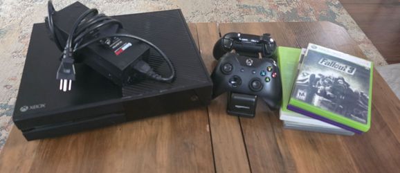 Xbox One Console Bundle with Controllers and Games