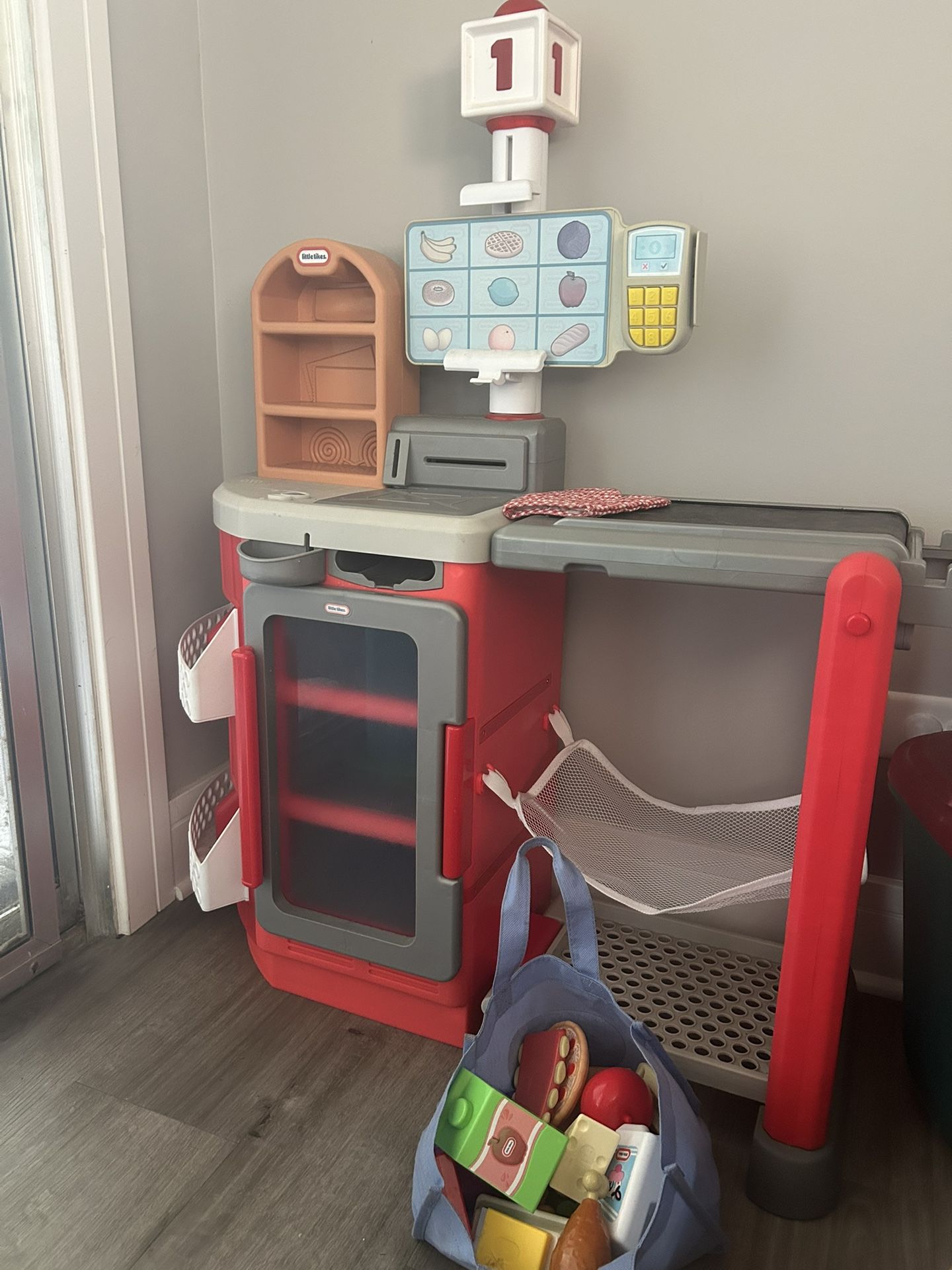 Little Tikes Play Grocery Store